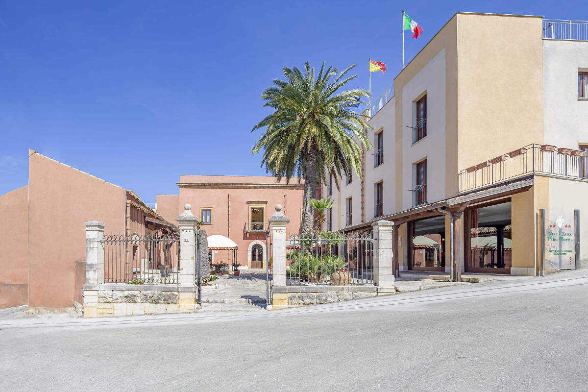 A202052 - Villa Zina Park Hotel - CIN IT081007A16BUDKLCW