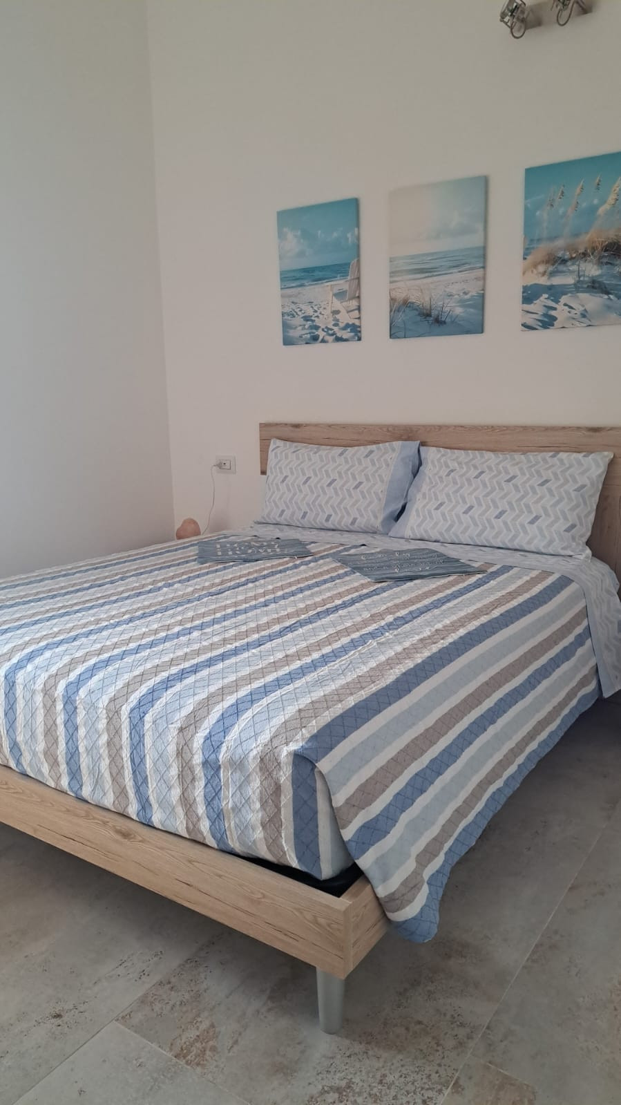 SAN TEODORO HOLIDAY ROOM